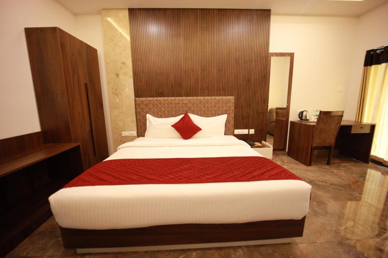 Bliss Regency Business Hotel Palakkad Exteriér fotografie